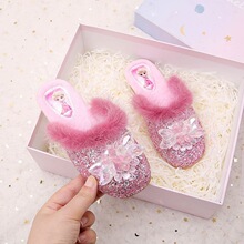 Ůͯëë��Ь�ﶬ�¿��ɯ������ë���^����Ů������ѩ�澉�Ӽ�Ь