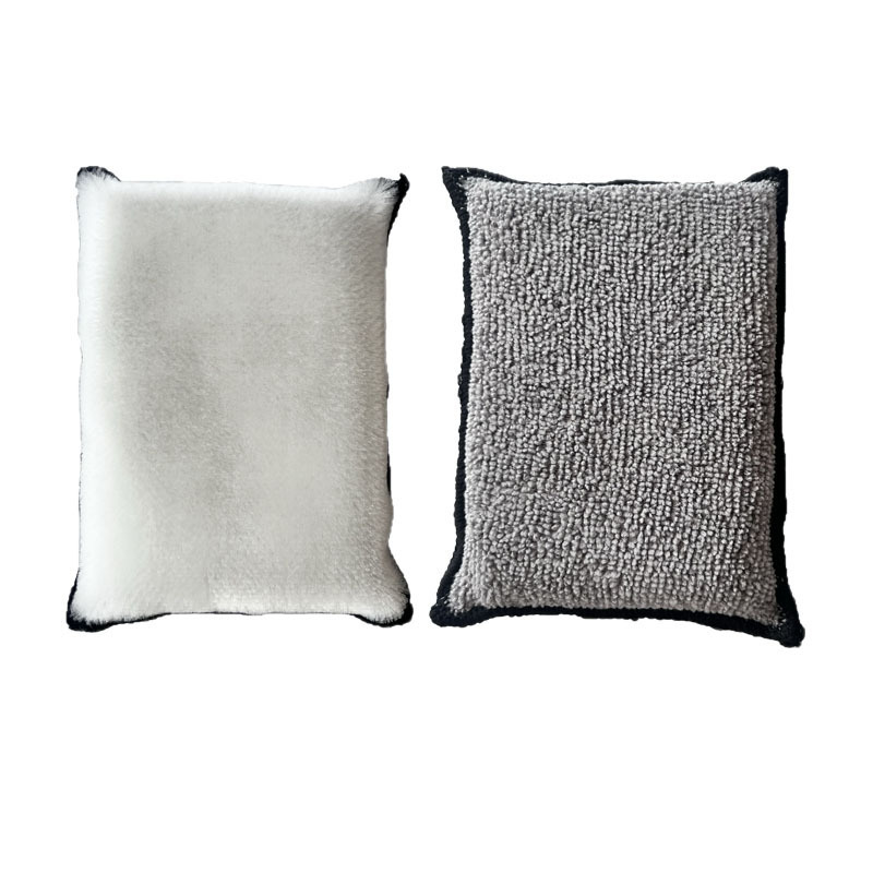 회색 수건 흰색 브러시 천