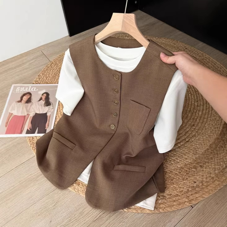 Brown Suit Vest for Women 2026 Spring New Vintage Sleeveless Layered Vest with Unique Design Trendy Waistcoat Jacket Brown Suit Vest for Women 2026 Spring New Vintage Sleeveless Layered Vest with Unique Design Trendy Waistcoat Jacket