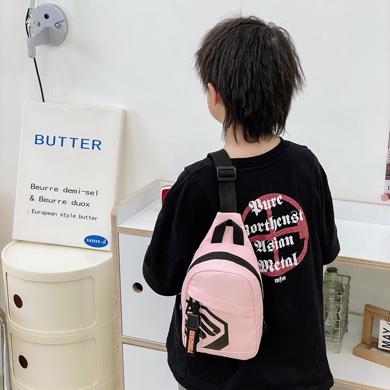 Versión coreana del bolso de pecho para niños y niños de moda, deportes de ocio, estilo occidental, bolso de mensajero para niños, nuevo monedero para niños de comercio exterior