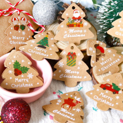ネットの赤い風のクリスマスのタグの掛け金は厚いクラフト紙の掛け金の飾りの小さい掛け金のDIYの贈り物の装飾のカードを掛けます。