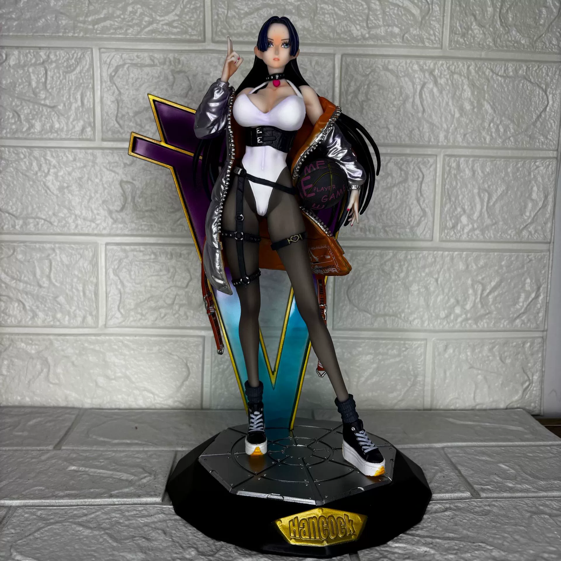 One Piece GK Tide Series Кожура Баскетбол Нэцкэ Змея Девушка Император Ханскук Модель Руки Статуя Маятник