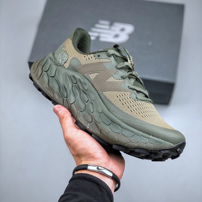 莆田純原の新型男女ランニングシューズ新百倫more v 3カップルカジュアル緩衝ジョギングシューズスポーツシューズ