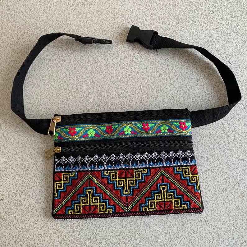 Riñonera bordada étnica de Yunnan con tres cremalleras, diseño artesanal tradicional