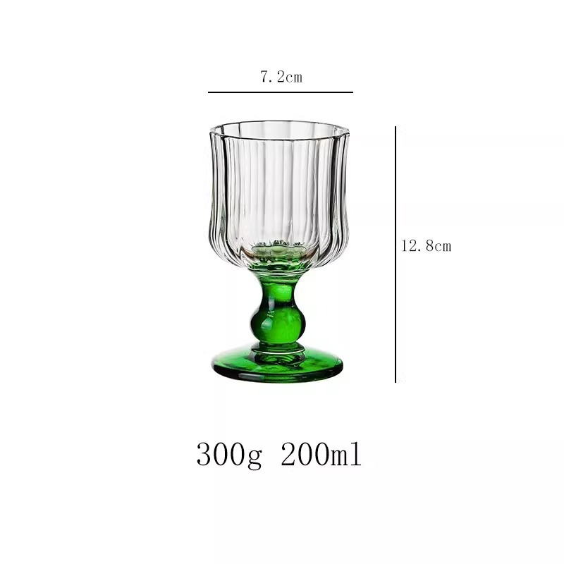 En viento, lujo ligero, hogar, taza de vidrio, taza de jugo de pies altos retro, taza de agua, taza de vino medieval, taza de vino tinto de nicho