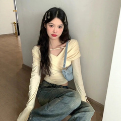 设计感褶皱交叉v领辣妹长袖t恤女秋季气质韩版修身小众别致上衣潮
