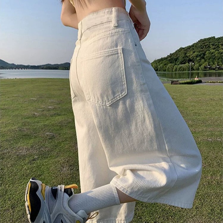 Sweet and Cool High Street American-Style Cropped Wide-Leg Denim Shorts for Women, Summer Loose and Casual Straight-Leg Jeans for Plus-Size Women