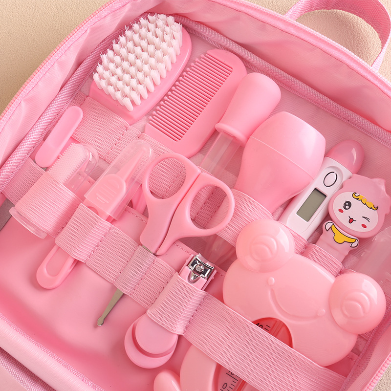 Kit portátil de cuidado infantil aspirador nasal alimentador 13 piezas de manga de dibujos animados productos de limpieza diaria tijeras de uñas para bebés image 4