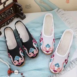 ��Ь  �WЬ �W��������Ь�ļ�ţ������eŮ�⴩����һ�����l