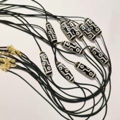 厂家批发半台湾九眼天珠项链西藏玛瑙手工编织diy挂饰挂件【A级】