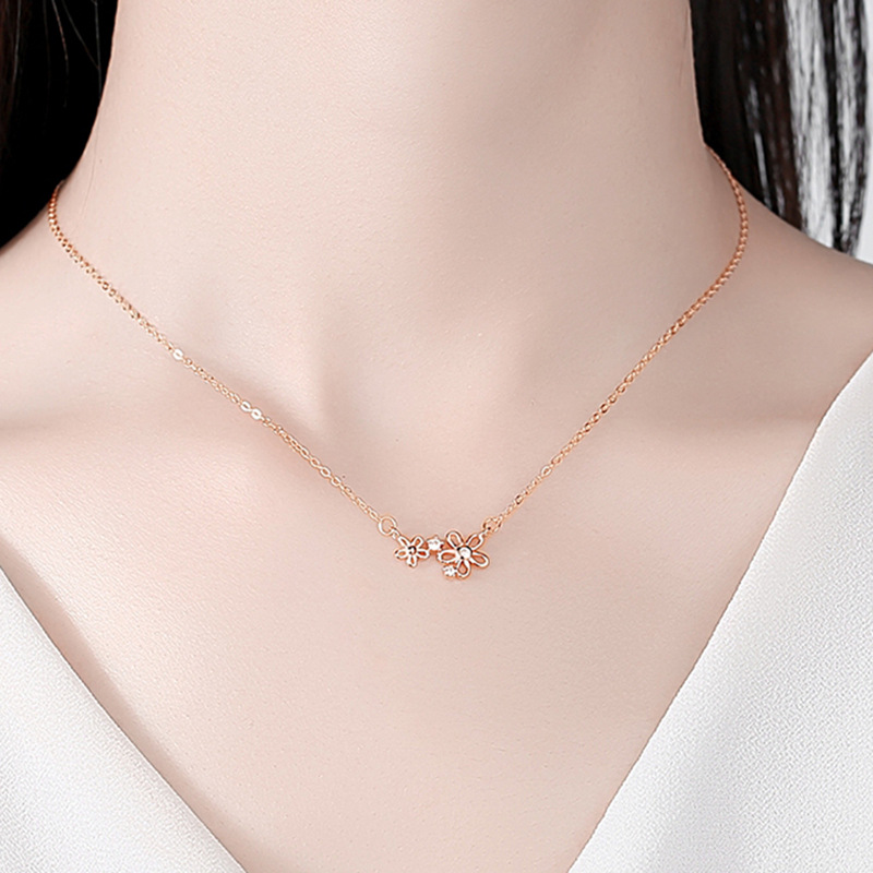 S925 plata de ley de cinco pétalos collar de flores de las mujeres de diamantes incrustados estilo japonés y coreano fresco Margarita nicho flor diseño de la cadena de la clavícula
