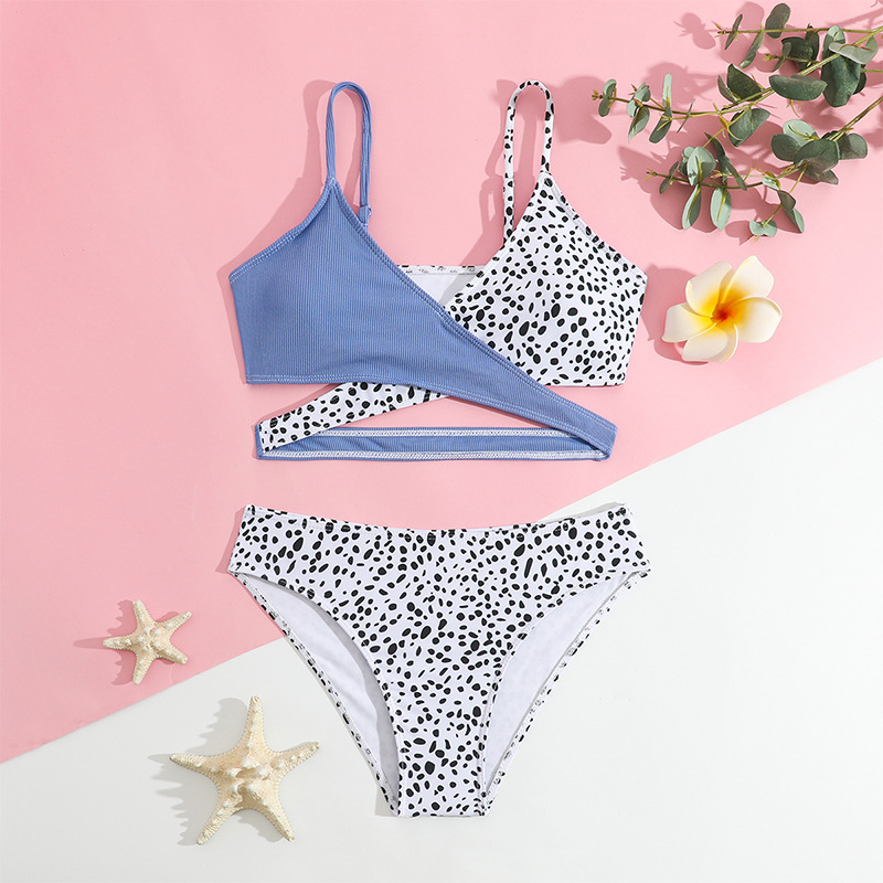 2026 New Style Two-Piece Leopard Print Swimsuit Set for Girls, Fashionable Bikini for Export