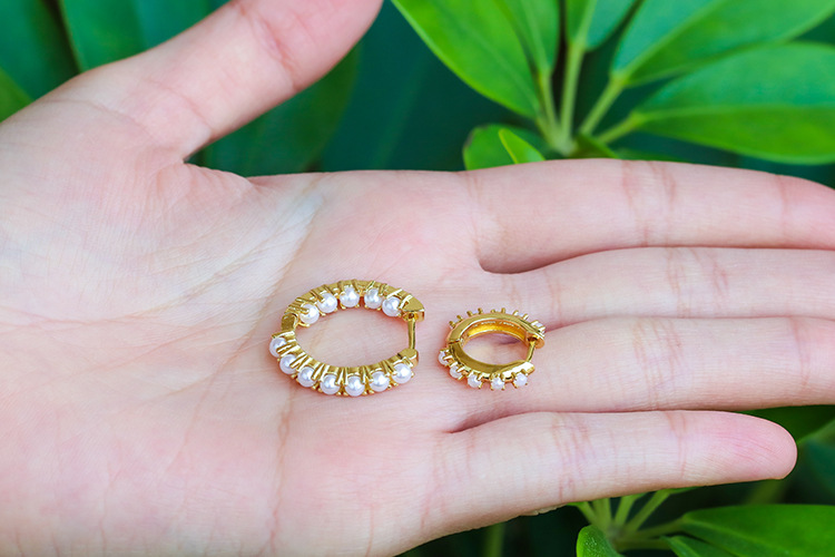 2g Weight Pearl Inlay Material Earrings Classification Fashion Pearl Micro-inlaid Copper Earrings