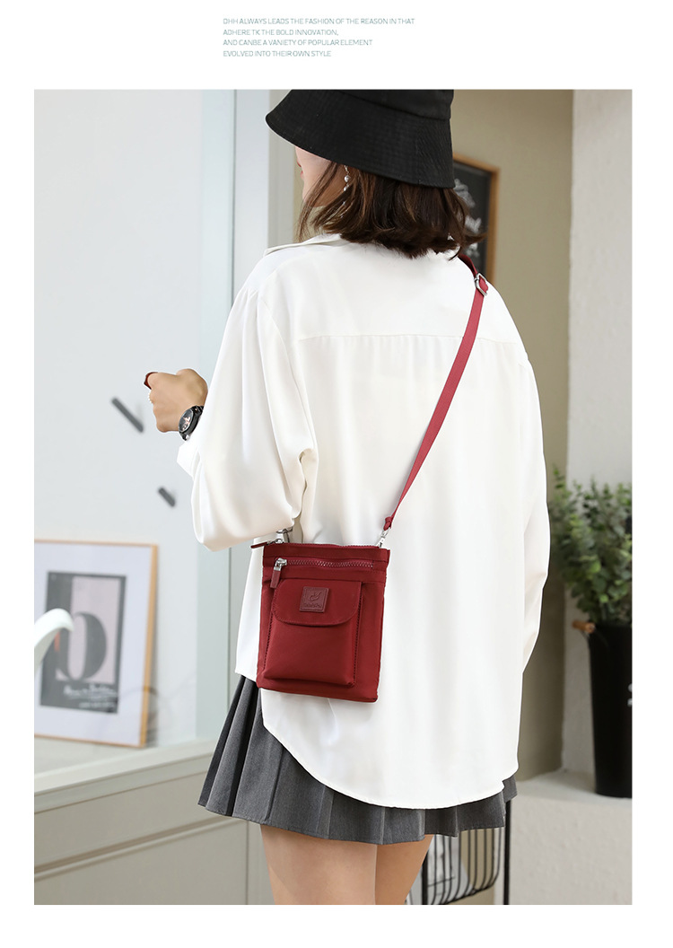 A new minimalist crossbody bag for women, a streetwear portable crossbody bag, water-resistant phone bag and waist bag undefined