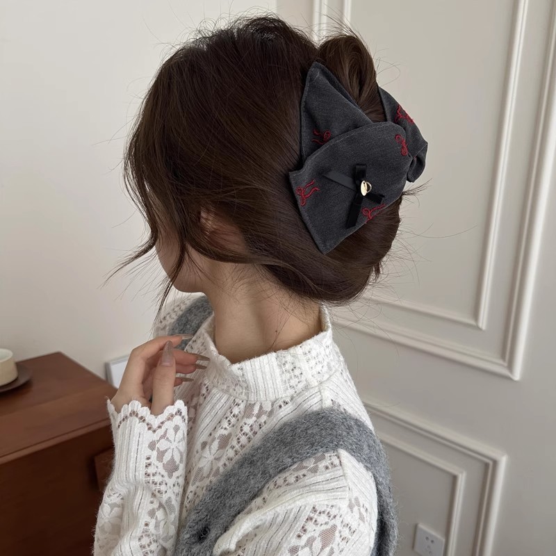 2025年新作チェック柄三角グリッパー、高級フェミニンシャーククリップ、シンプルで万能なヘアピンヘッドドレス|undefined