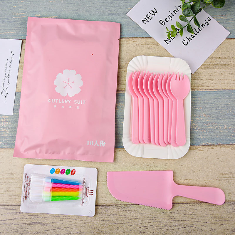 핑크색 트레이 10개, 포크 10개, 나이프 캔들 28세트
