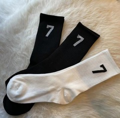 Ins trendy brand large 7 versatile monochrome simple socks