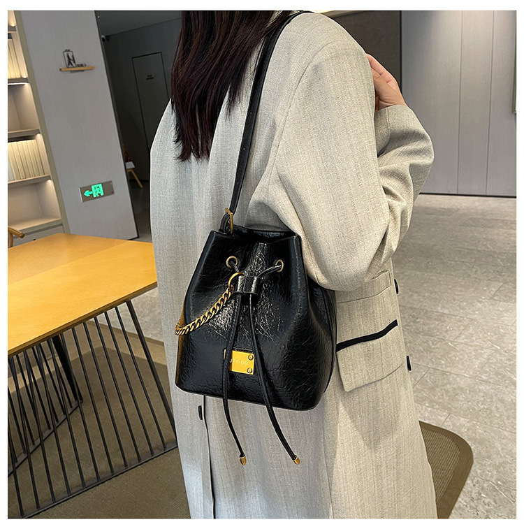 792g Weight Polyester Lining Material Sewing Thread Fashion Element String Closure Type Single Shoulder Strap Strap Type Bucket Bag Bags Type Casual, Street, Shopping Occasion Pu Leather Material Solid Color Pattern All Seasons Season Women's Gender Streetwear Style Bucket Shape Medium Size Women's Medium Pu Leather Solid Color Streetwear Sewing Thread Bucket String Bucket Bag 7