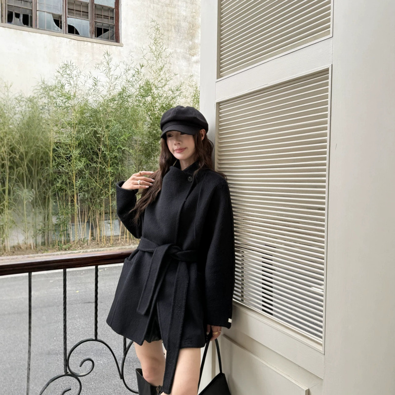 High-end double-sided wool coat for women, elegant and suitable for petite figures, stand-up collar woolen coat for commuting, new autumn and winter style