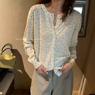 品质女装秋冬新款设计感软糯百搭毛衣外套韩系圆领小碎花长袖针织