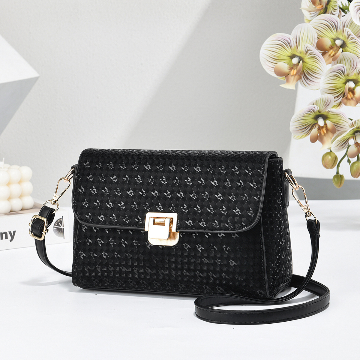 2026 nuevo lujo ligero retro impresión bolso de mano de mujer temperamento francés bolso de hombro universal bolso de mochila suministro