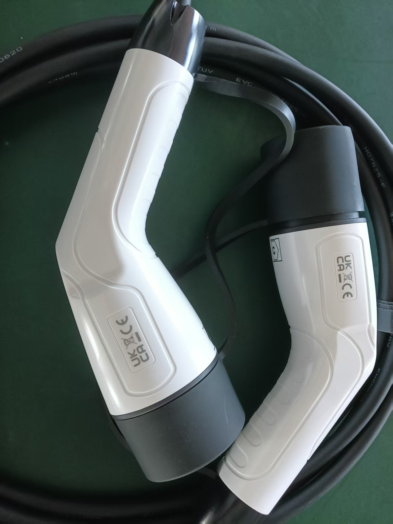Wow! New Energy Electric Vehicle Type2 Portable Charger with Dual European Standard Connectors, 3.5~22Kw