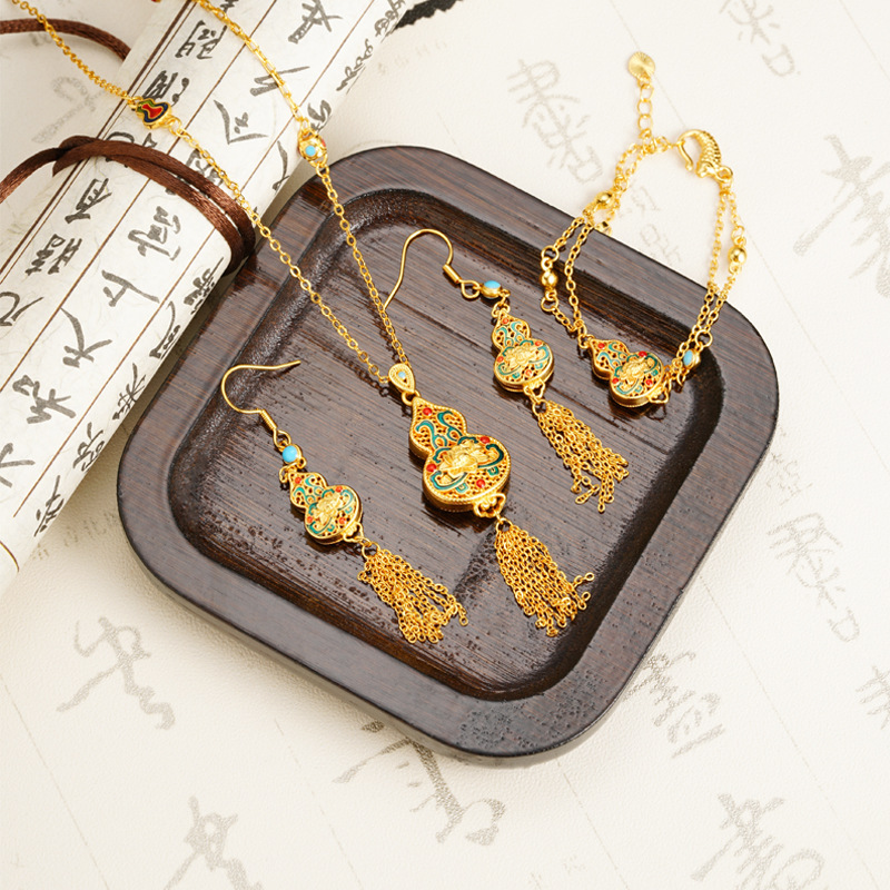 Collar de oro de arena vietnamita calabaza de corte de loto lingüís pendientes de brazalete conjunto de joyas retrógradas para mujeres