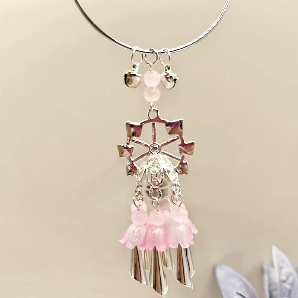 Fuchsia Ferris wheel