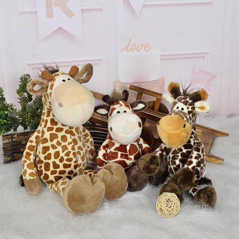 Animales de la jungla jirafa juguetes de peluche ciervo sika muñeca muñeca de trapo regalo del día del niño al por mayor transfronterizo