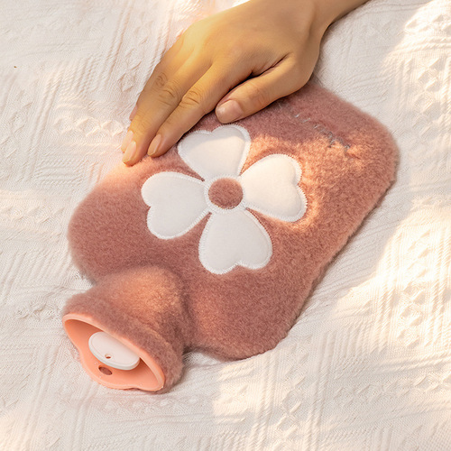 Heated water bag, winter PVC thickened portable warm hand bag for students, plush mini heated water bag wholesale