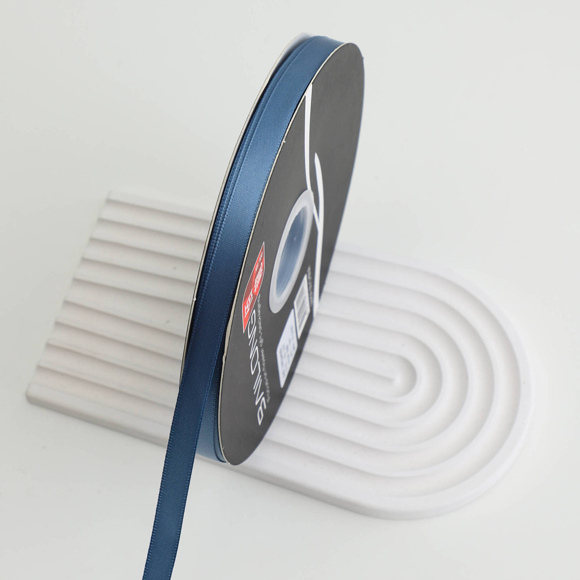 Floristería de 1cm Cinta de poliéster de doble cara al por mayor Cinta de color sólido Material de embalaje de flores Hornear ramo de flores Cinta