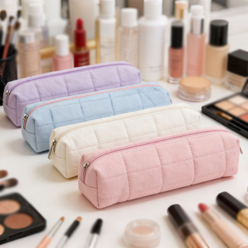 New Cute Plush Cosmetic Bag, Travel Skin Care Product Storage Bag, High-Looking Women's Mobile Phone Storage Bag Wholesale