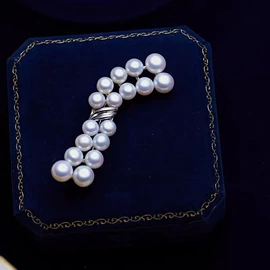 天然珍珠耳饰;天然珍珠胸饰;天然珍珠项饰