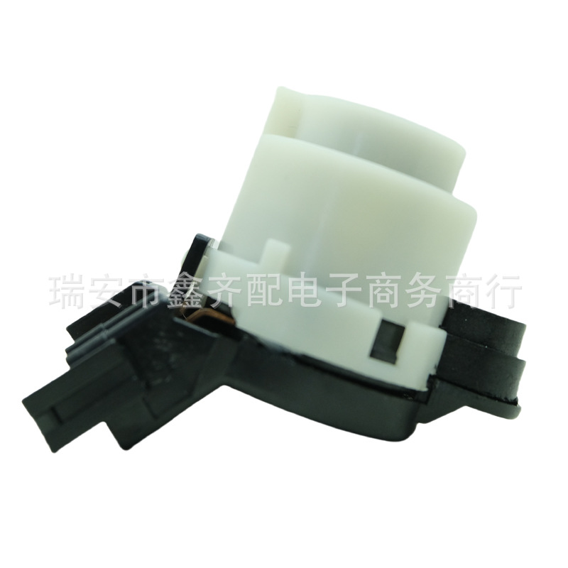 Ignition switch is suitable for Mitsubishi ignition switch Mitsubishi MN113754 factory direct cross-border
