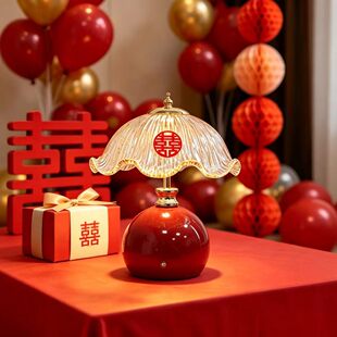 �Y��̨���鷿���^��һ���tɫ��������L����������ϲ�»�Y���c