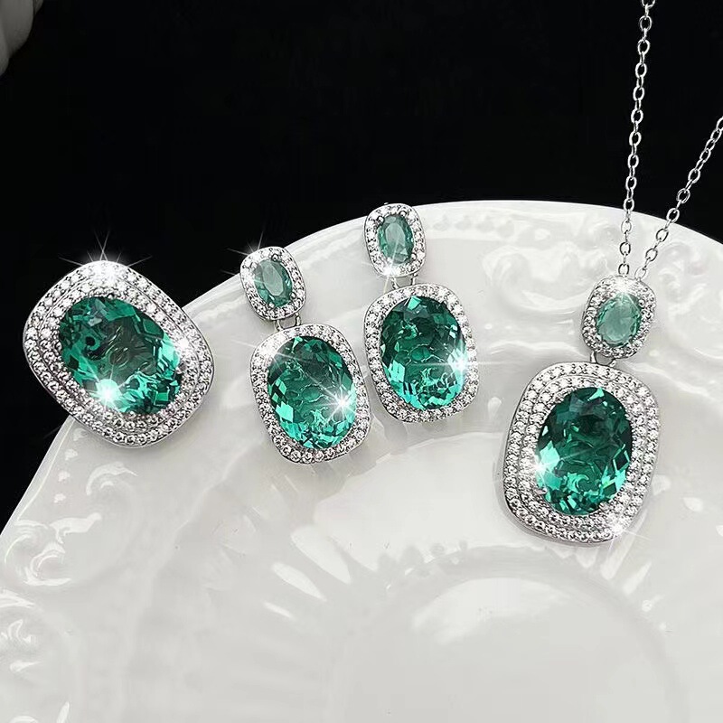 European and American Luxury Color Treasure Set with Grandma Green High Carbon Diamond Necklace Green Crystal Earrings Combination Necklace Women's All-match