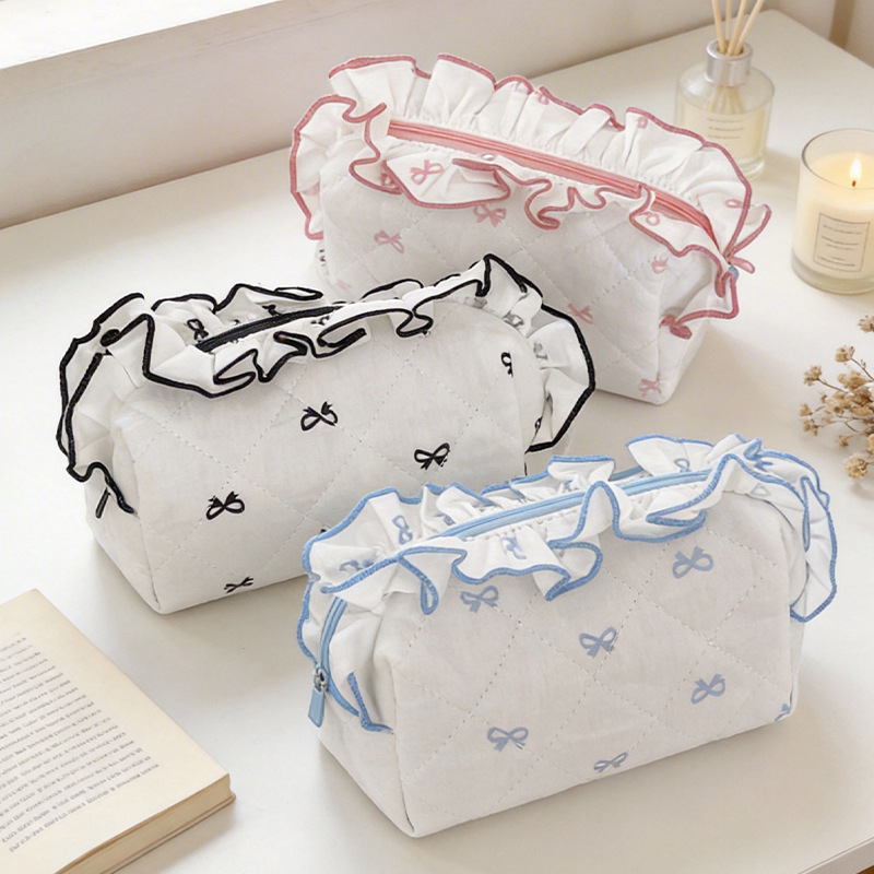 Ruffled Edge Bowknot Quilted Makeup Bag, Large Capacity Portable Travel Toiletry Bag, Sweet Girly Clutch Bag, Pencil Case