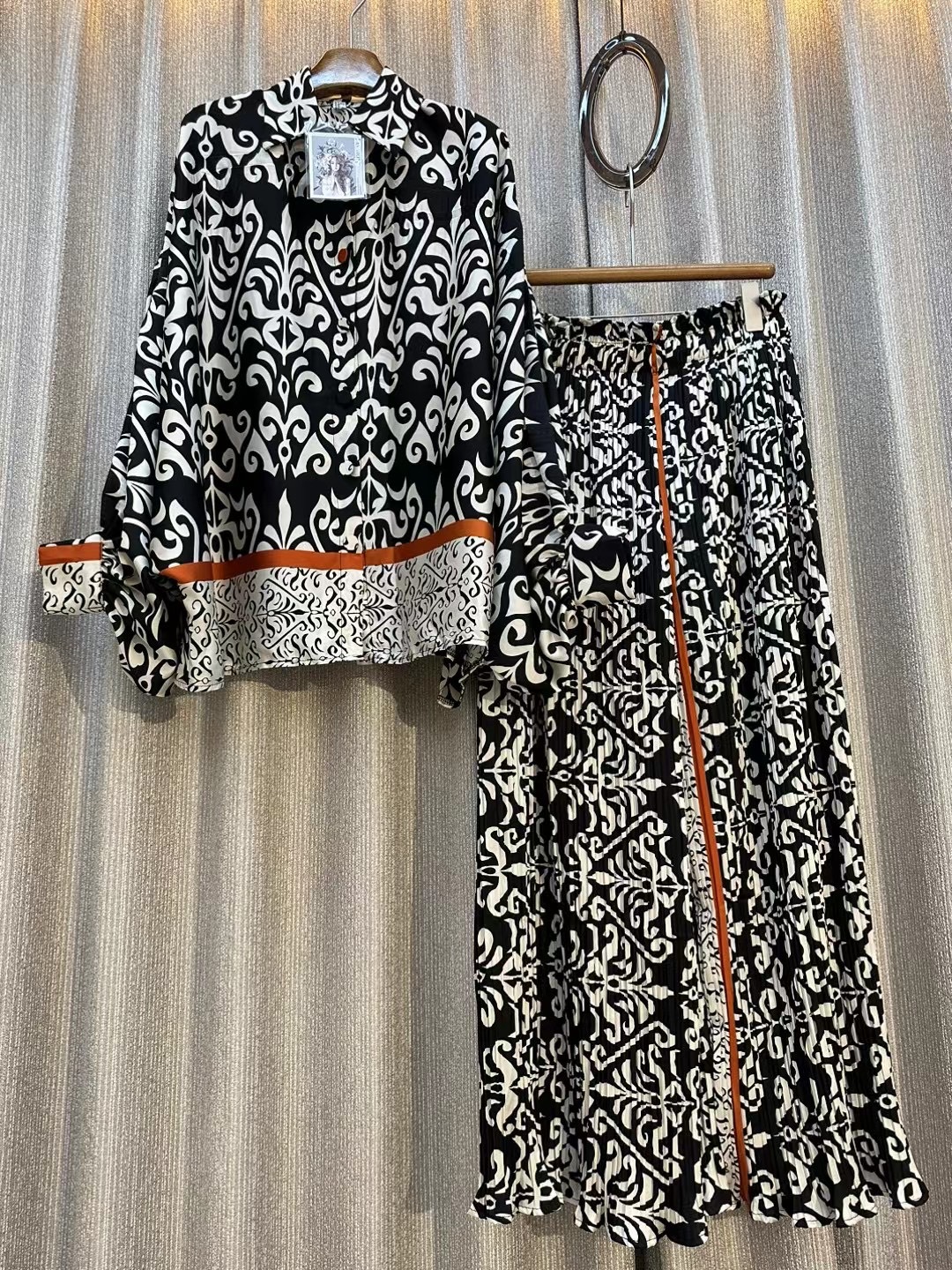 560g Weight Long Sleeve Sleeve Length Polyester Fabric Type Pant Co-ord Set Sets Type 2 Pieces Set Quantity Holiday, Street Occasion Turndown Neckline Loose Fit Type Printing, Flower Pattern Summer, Spring, Autumn Season Women's Gender Elegant, Basic Style Holiday Street Women's Elegant Basic Printing Flower Polyester Pant Co-ord Set Pants Sets 23