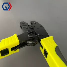 通用五金配件;家用组合工具;套筒扳手