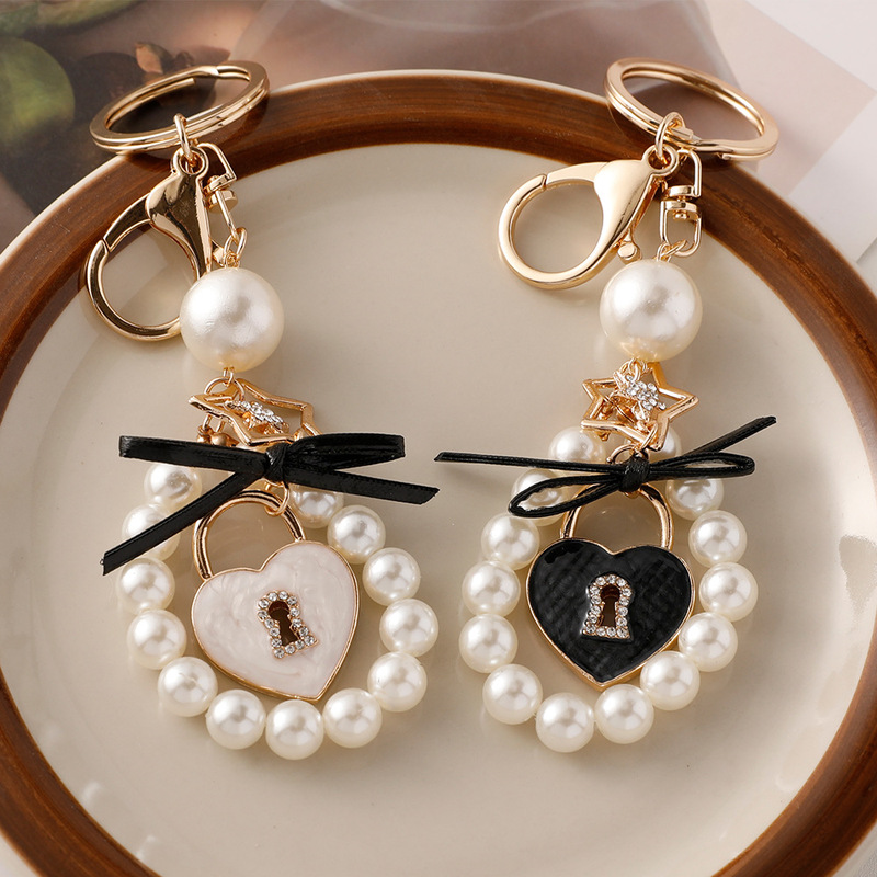 Korean style handmade pearl string five-pointed star love lock keychain Chanel style series key chain bag pendant gift