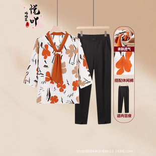 Mom spring and summer chiffon small shirt suit 2025 new middle-aged and elderly women's temperament shirt jacket pants suit
