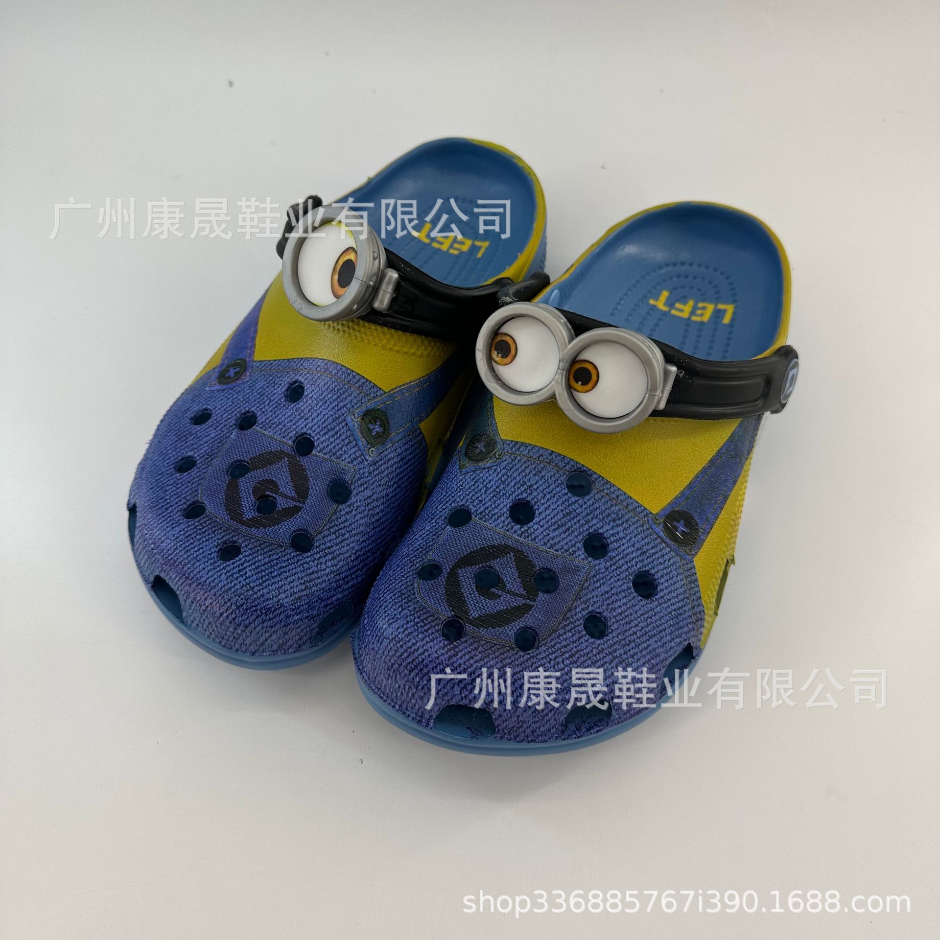 "Flying Little Girl" nuevos zapatos de playa de marca compartida, zapatos para padres e hijos, zapatos con agujeros para todo fósforo al aire libre, sandalias y zapatillas simples