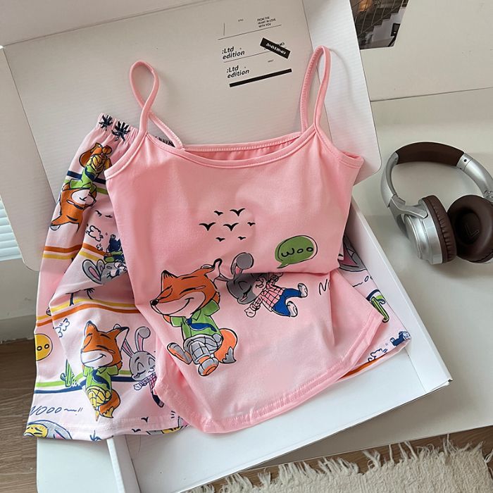 Dulce niña Kitty cojín para el pecho cabestrillo lindo pijama mujer verano 2025 nuevo traje de pantalones cortos a rayas ropa de casa