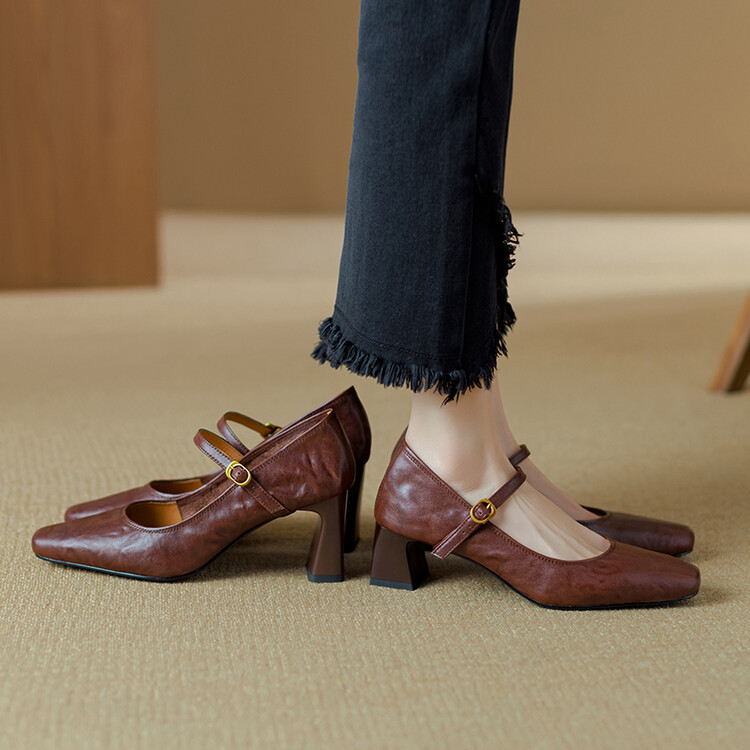 Black high heels, retro Mary Jane shoes with a strap, Spring/Fall 2024 model, french style, wide stable heel