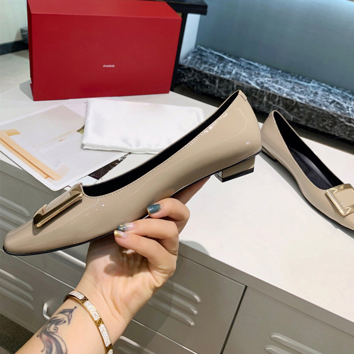 Square Buckle V-Shaped Flat Shoes Patent Leather Square Toe Chunky Heel Versatile Small Leather Shoes Wedding Shoes Banquet High Heels Commuting Women's Shoes