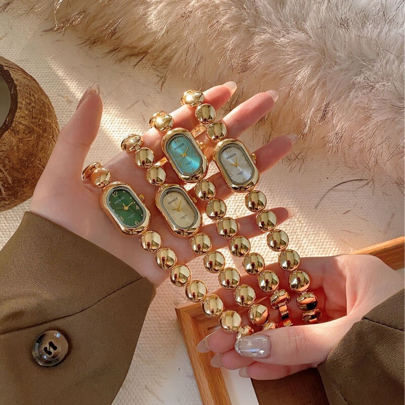 New Hot-Selling Beanie Bracelet Watch Niche Minimalist Oval Male Small Dial Exquisite Foreign Trade Popular Women's Watch New Hot-Selling Beanie Bracelet Watch Niche Minimalist Oval Male Small Dial Exquisite Foreign Trade Popular Women's Watch
