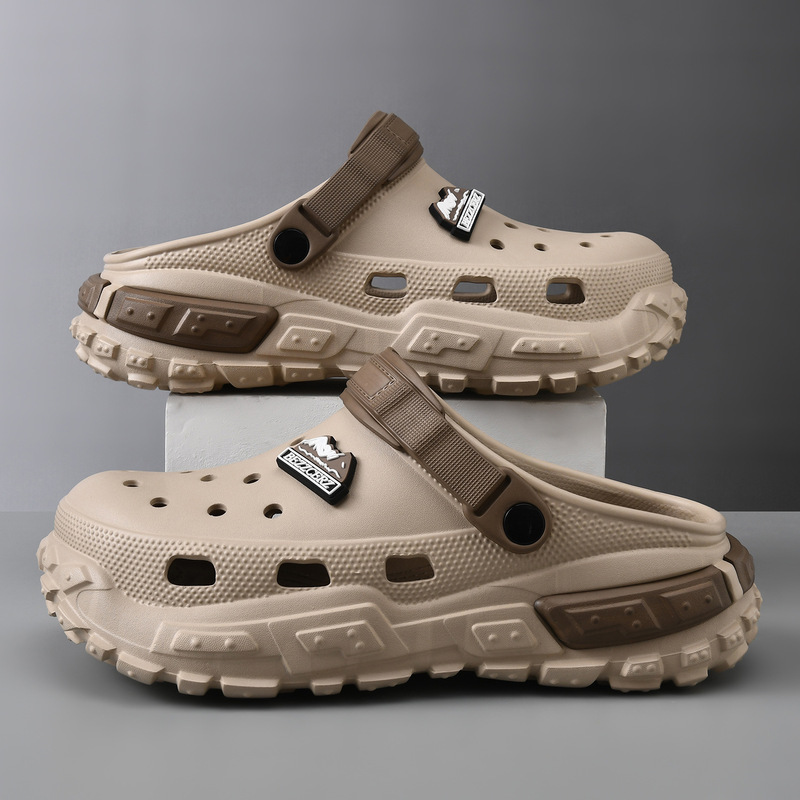 Men's Summer Trendy Punk-Style Outdoor Beach Sandals, Non-Slip, Thick-Soled, Semi-Closed Slippers Men's Summer Trendy Punk-Style Outdoor Beach Sandals, Non-Slip, Thick-Soled, Semi-Closed Slippers