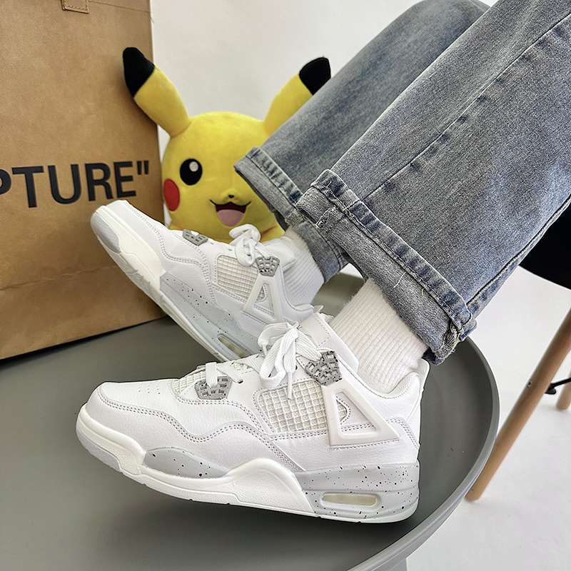 Zapatillas de baloncesto con colchón de aire para niños 2025 verano nuevo estilo salvaje ins color en contraste zapatos blancos de suela gruesa zapatillas deportivas