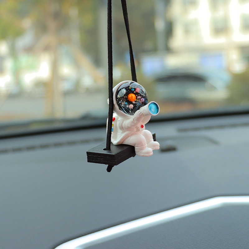 Wholesale a creative astronaut car accessories car accessories car interior accessories car accessories car accessories
