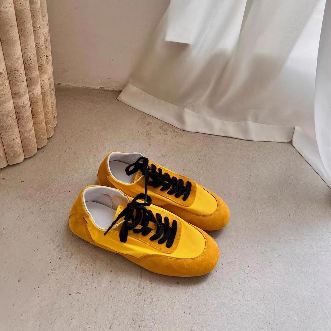 2025 nuevos zapatos deportivos casuales cómodos zapatos de entrenamiento alemanes con cordones de color a juego zapatos de ballet de moda de todo fósforo